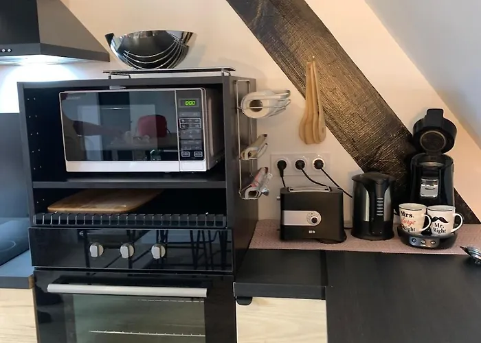 A 2 Pas De La شقة